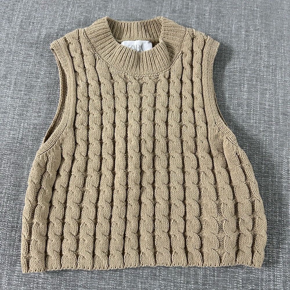 Zara Girls knit Vest
